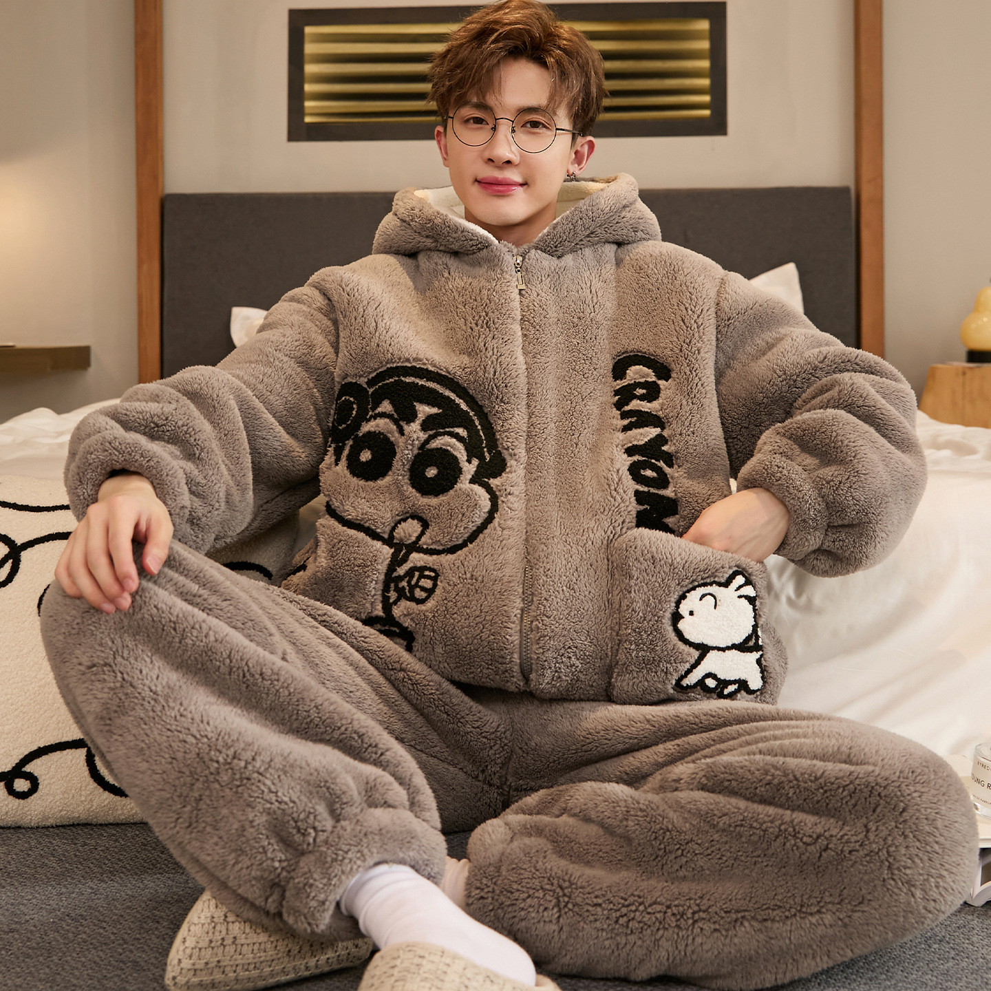 Autumn and Winter Pajamas Men's Coral Velvet Hooded Thickeneded 2025 New Cartoon Junior High School Student Home Clothes Set