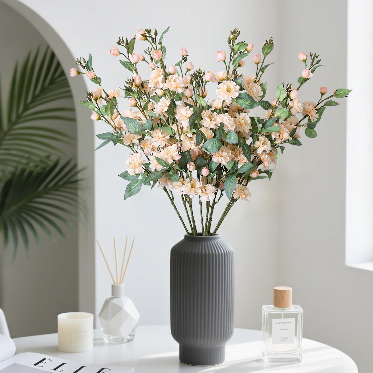 2 ramas de camélia silvestre de alto nivel de imitación flores falsas flores decoración floral decoración de la sala de estar decoración de la mesa de TV