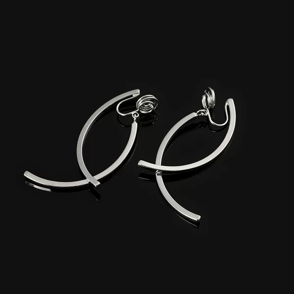 Eh33 Mosquito Coil Disc Ear Clip Without Piercing Metal Glossy Cross Earrings Simple Elegant French Earrings Silver Needle