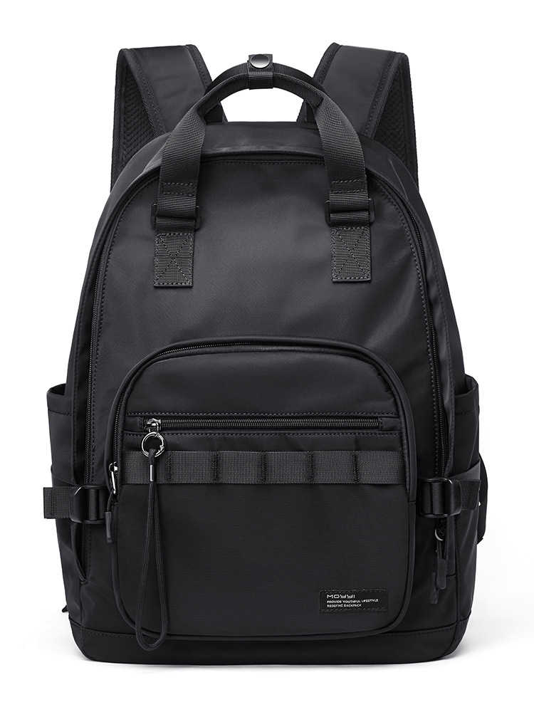 capacious travel bag for men and women