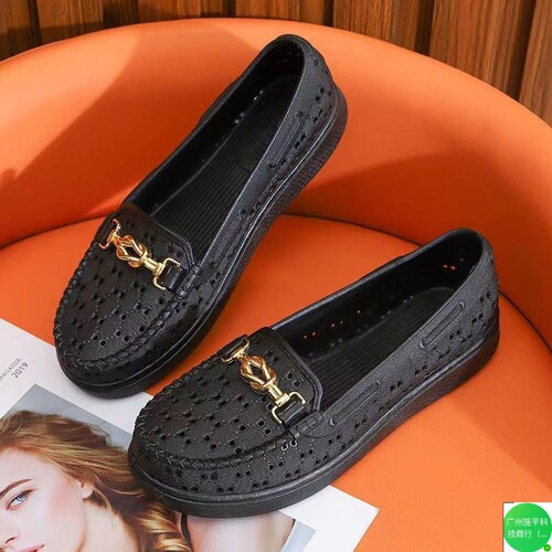 Summer Thick Sole Open-Toe Women's Beach Shoes, Holes for Nurses, White Work Shoes for Pregnant Women, Soft Soles, Waterproof Mother's Shoes
