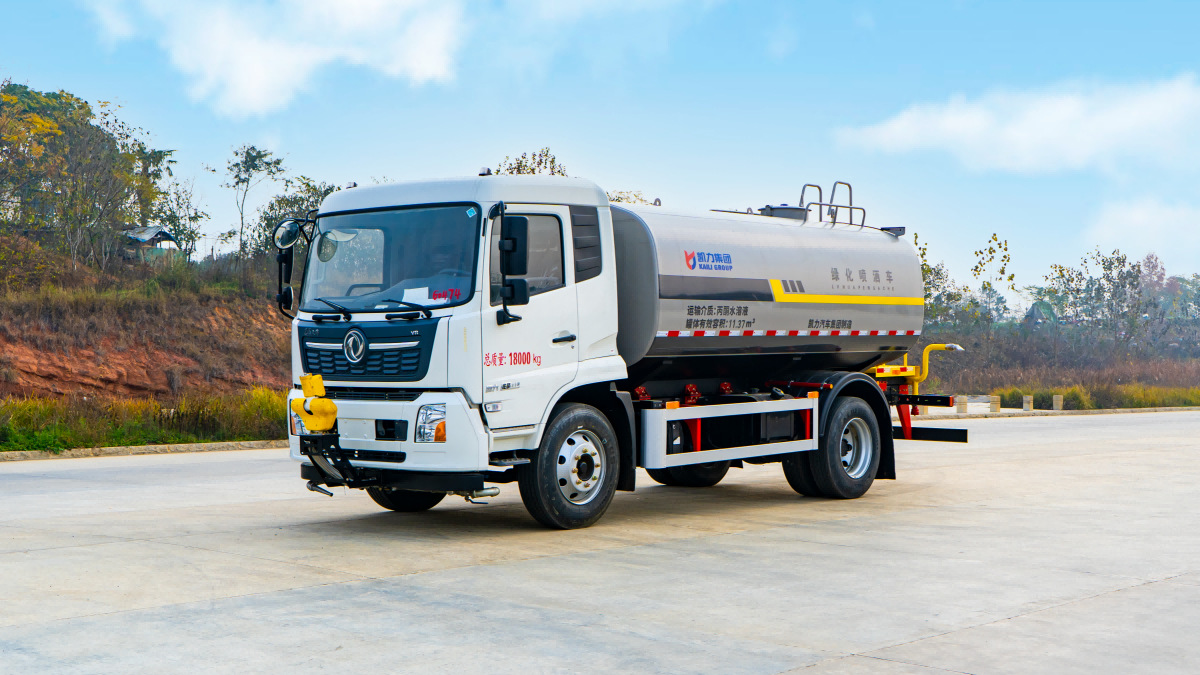 Kailifeng Brand Dongfeng F9 Sprinkler Truck 12 Cubic Meters Cheap Price Front-Mounted Electronic Water Cannon Including Registration