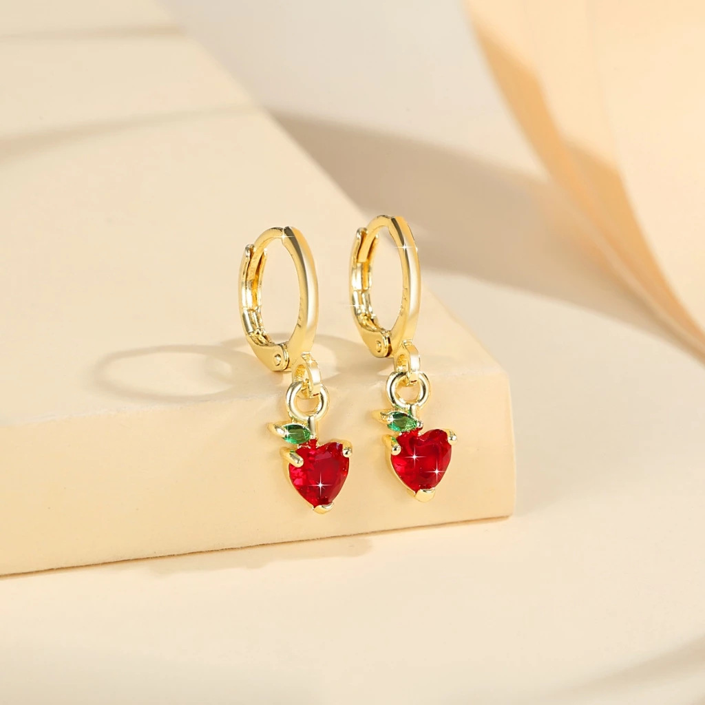 Artículo anteriorModa transfronteriza en forma de corazón pequeño aretes de fruta fresca nicho de diseño de colgante amoroso conjunto de joyas