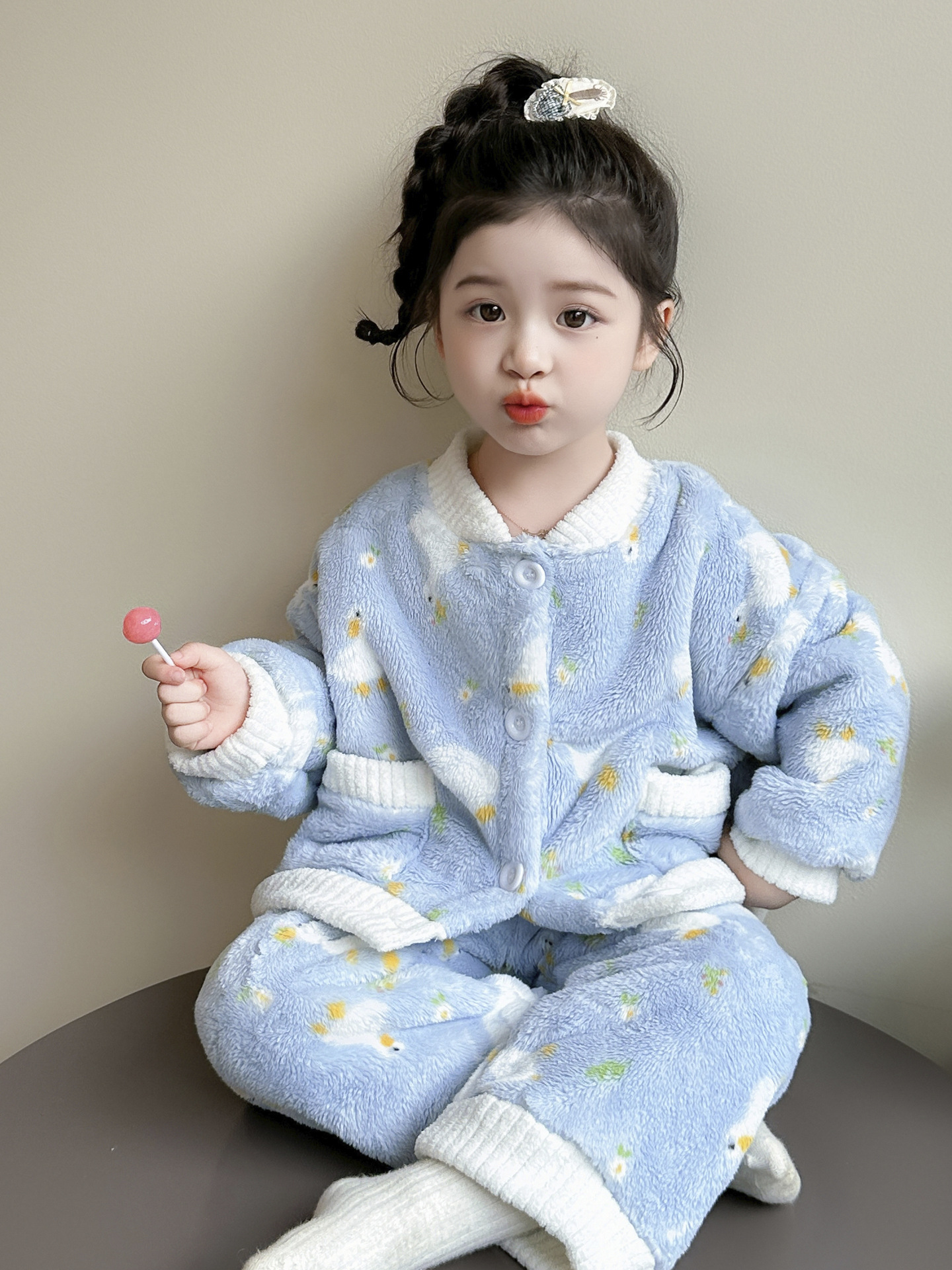 Niñas pijamas de franela conjunto de invierno de invierno caliente y grueso bebé coral cordillera ropa de casa cardigan