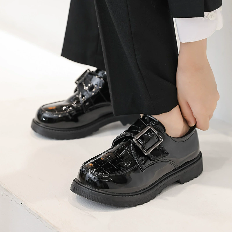 Маленькая кожаная обувь для детей в британском стиле, школьная производительность, детская обувь для мальчиков весной и осенью, внешняя торговля, черная обувь для мальчиков оптом