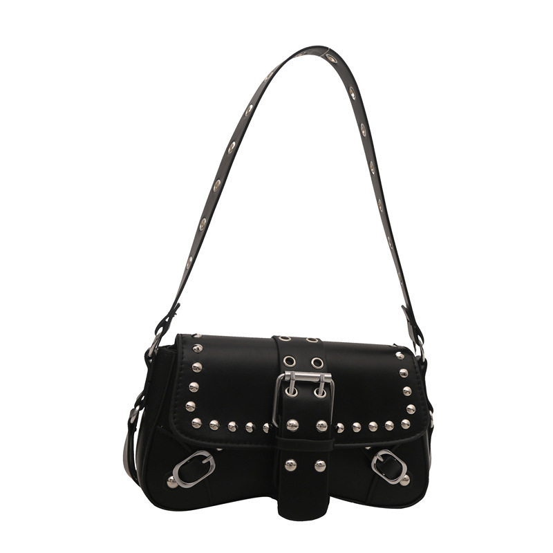 Nicho de diseño de cinturón de hebilla caliente 2025 nuevo tipo de bolso de brazo de viaje bolso de hombro de remaches personales