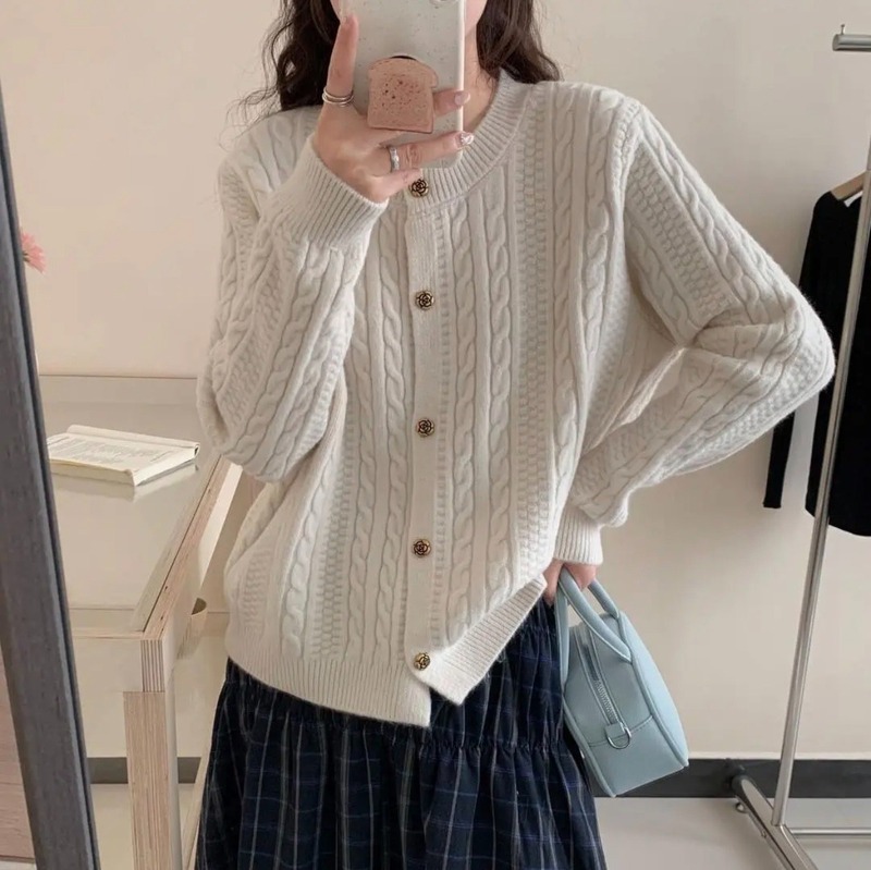 跨境复古新款宽松慵懒风小麻花毛衣外套女设计感软糯温柔针织开衫|undefined