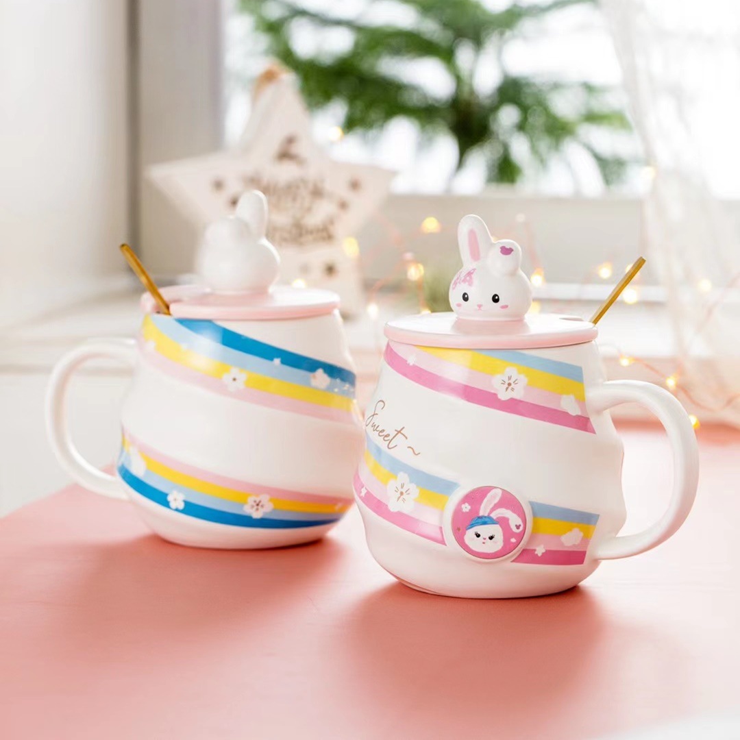 Creativo lindo Arco Iris conejo lindo taza de regalo de dibujos animados Taza de cerámica necesidades diarias taza tridimensional personalizada