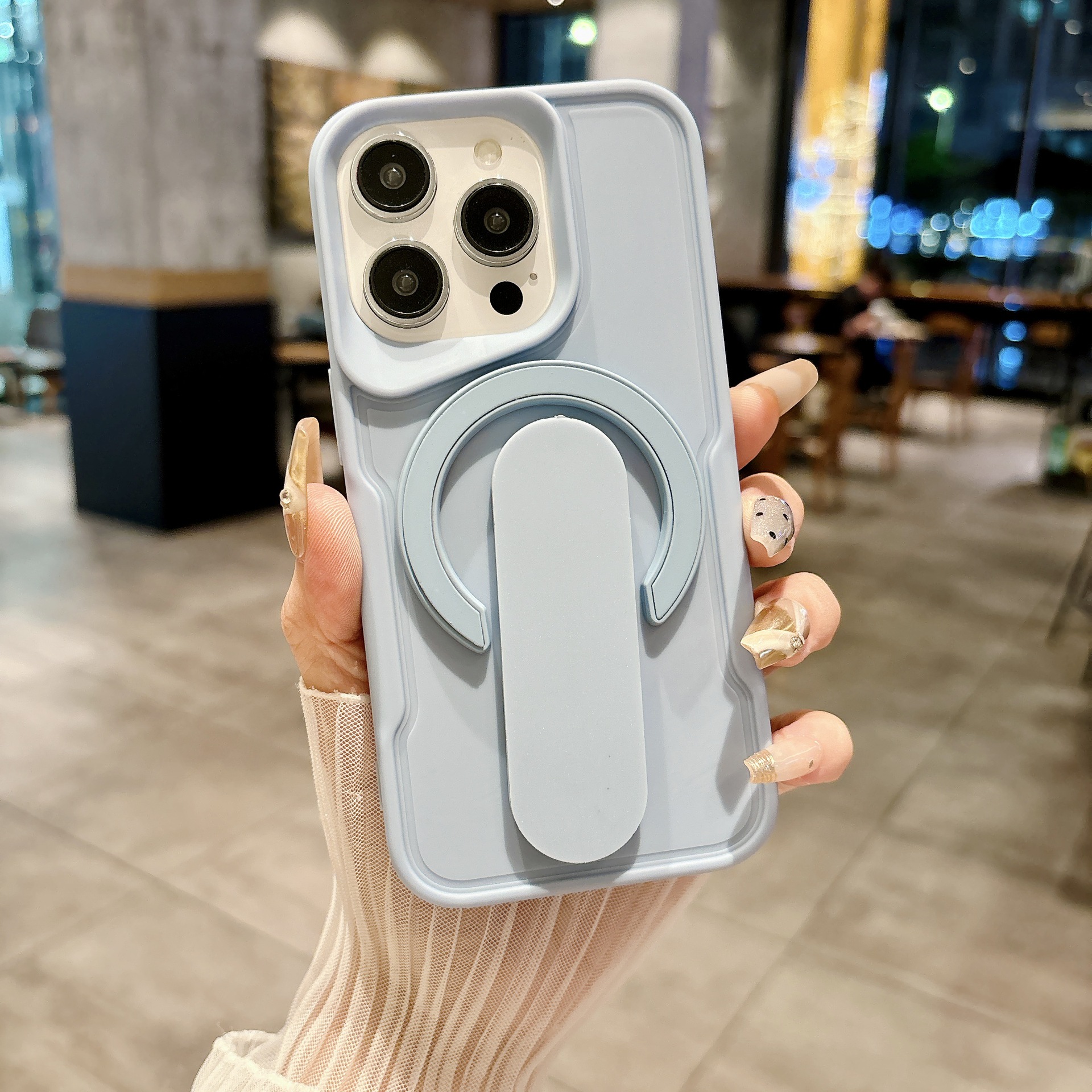 Wristband Holder Suitable for Iphone17Promax Mobile Phone Case Silicone Magnetic Suction Apple 16 Pure Color Skin-Feel Protective Cover