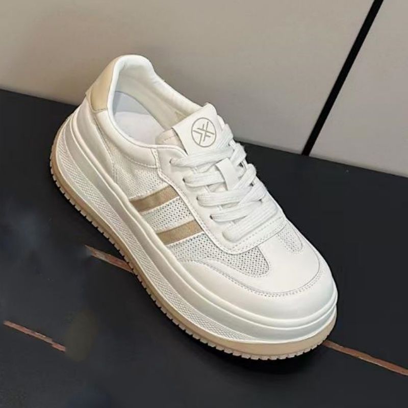 Zapatos blancos transpirables para mujeres 2024 primavera y verano nuevos zapatos deportivos casuales de suela gruesa resistentes al desgaste para mujeres zapatos de skate