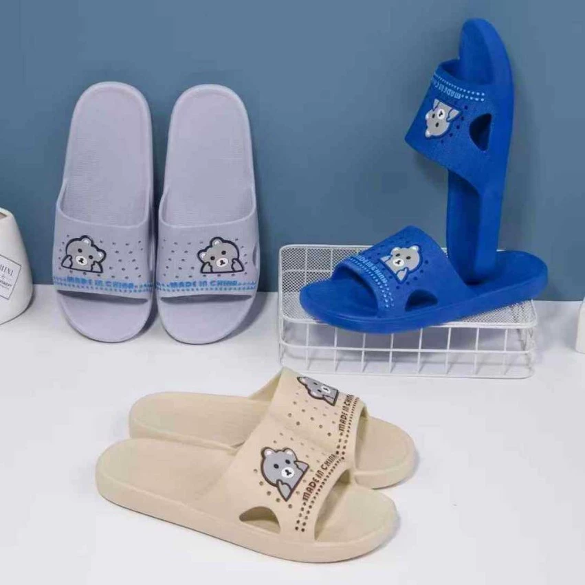 2025 Летние новые мужские тапочки домашняя ванная комната заменяет нескользящие мужские холодные тапочки модные дышащие мужские тапочки