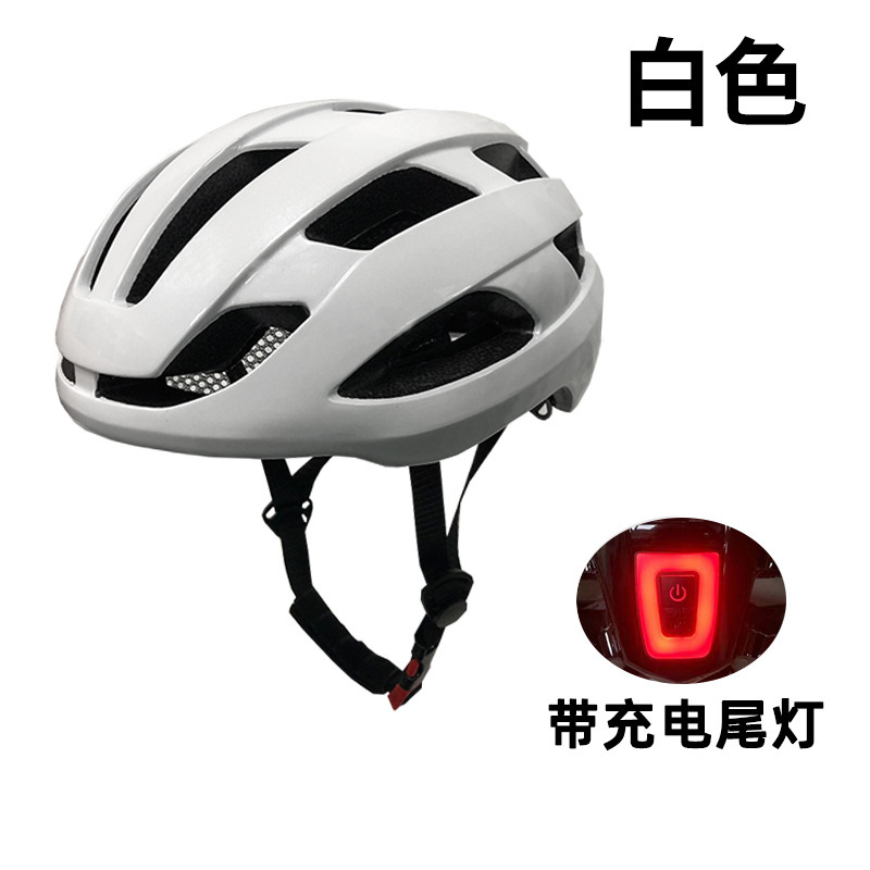 ヘルメットに乗ってライトを持っている男の夏のマウンテンバイクの高速道路の車の一体の軽くて通気性の自転車のヘルメットの女性の装備|undefined