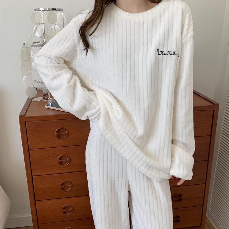 630g Weight Long Sleeve Sleeve Length Pajamas Lingerie Type Pullovers Placket Type Polyester Fabric Type Long Top Length Pants Sets Sets Type 2 Pieces Set Quantity Home Occasion Round Neck Neckline Warm Function Loose Fit Type Stripe, Solid Color Pattern Winter, Autumn Season Women's Gender Casual, Simple Style Style Autumn And Winter New Crescent City Warm Suit Casual Homewear Internet Celebrity Coral Fleece Thick Thermal Pajamas 22