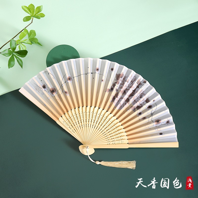 Ventilador plegable de estilo chino de verano estilo antiguo de alta gama Hanfu cheongsam abanico chino abanico de baile plegable para niños abanico de bambú