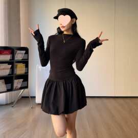 法式黑色长袖连衣裙子女秋冬季2026新款感超好看冬装短裙