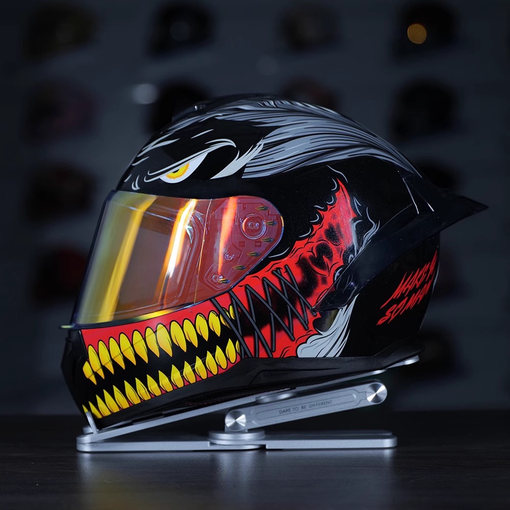 Casco Lion masculino motocicleta casco completo locomotora de defensa femenina cuatro estaciones casco de montaje universal 3C certificado gran cola