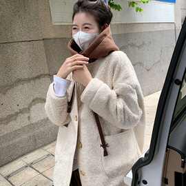 韩版连帽羊羔绒外套2025秋冬新款女装小个子设计感温柔风宽松大衣