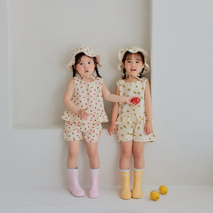 夏季女童新品2023中小童韓版家居外出服套裝印花無袖套頭衫兩件套