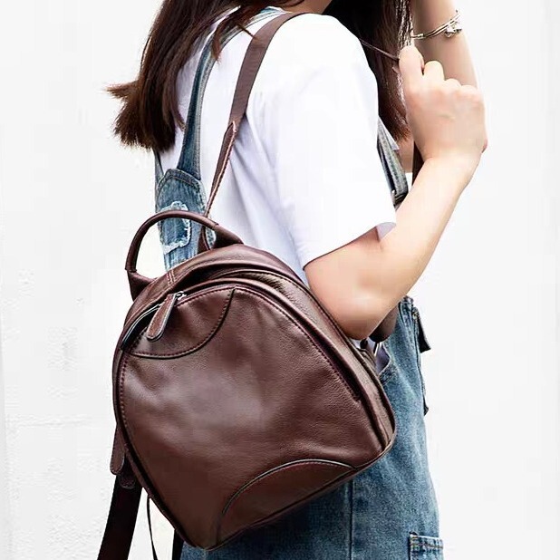 First layer cowhide leather backpack senior retro ladies travel backpack large capacity schoolbag cross-border a generation of hair First layer cowhide leather backpack senior retro ladies travel backpack large capacity schoolbag cross-border a generation of hair