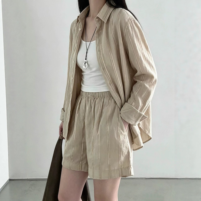 Sparkling Sequin Embroidered Ramie Shirt + Pants Set 2026 Summer New Style Sparkling Sequin Embroidered Ramie Shirt + Pants Set 2026 Summer New Style