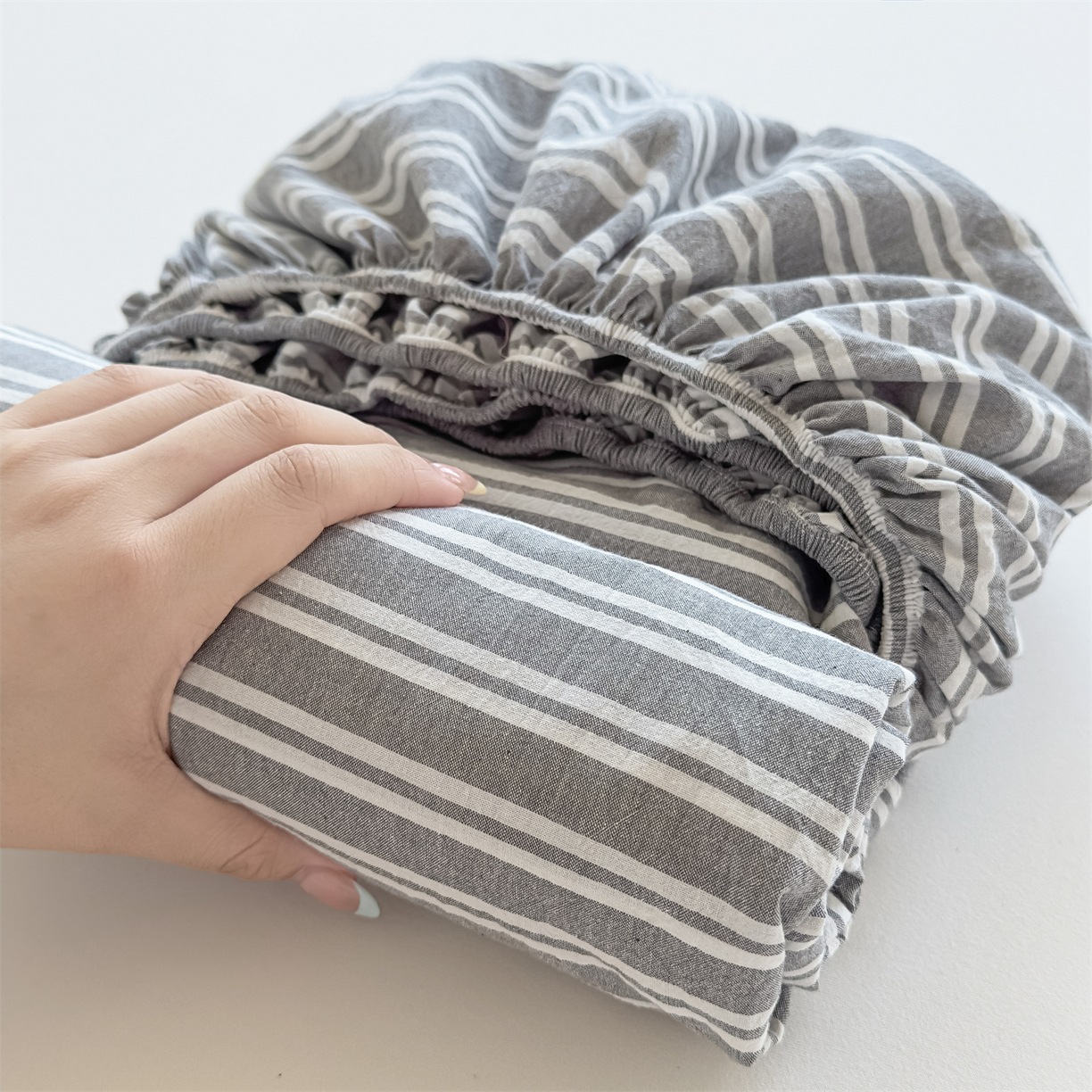100% de algodón teñido de algodón lavado con agua una sola cama de tres piezas con estera protectora, cubierta de cubierta sucia para estudiantes