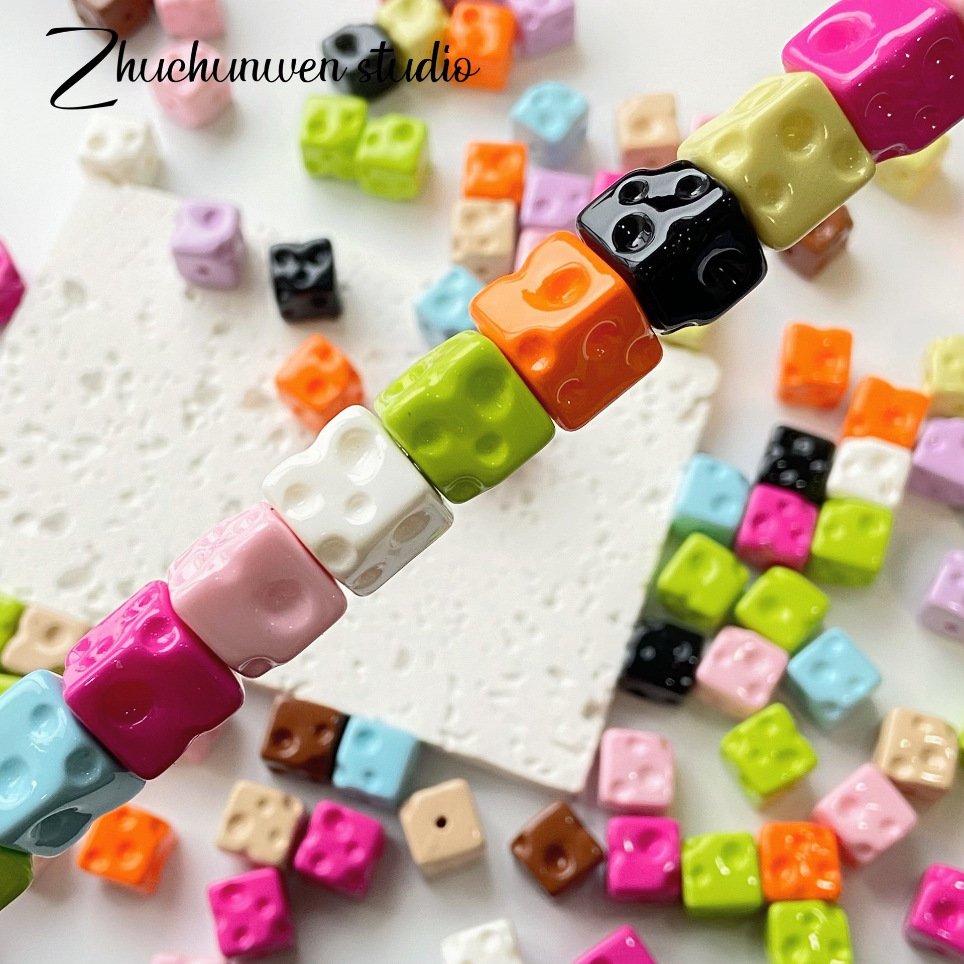 Coloridos cuentas de alta saturación serie de cuerdas de teléfono móvil DIY joyas de cadena en joyas hechas a mano accesorios de cuentas sueltas