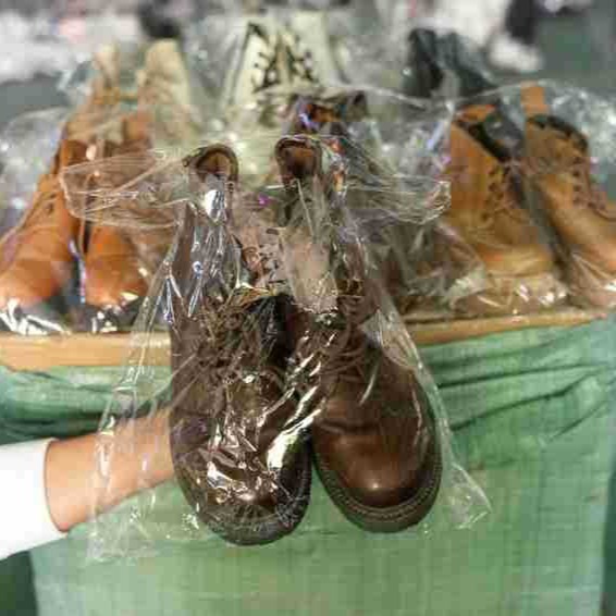 二手品牌鞋子批发短筒靴importusedbrandedshoes卡塔尔杂款混装