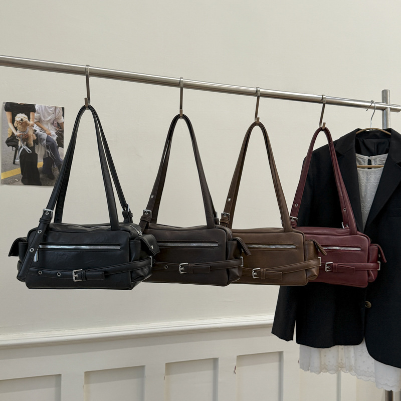 Túi xách da chữ nhật 183,3k/c (lố 3)