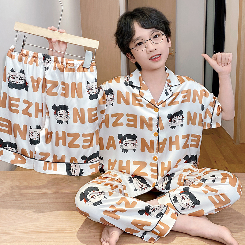 Pijama de niños frío seda de hielo y nieve mangas cortas tres piezas con solapa delgada 2026 nueva ropa casera infantil de verano