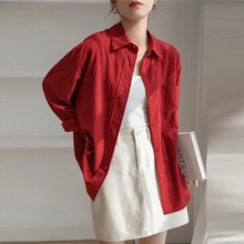 法式洋气薄款长袖红色衬衫女设计感小众夏季宽松百搭休闲防晒衣服