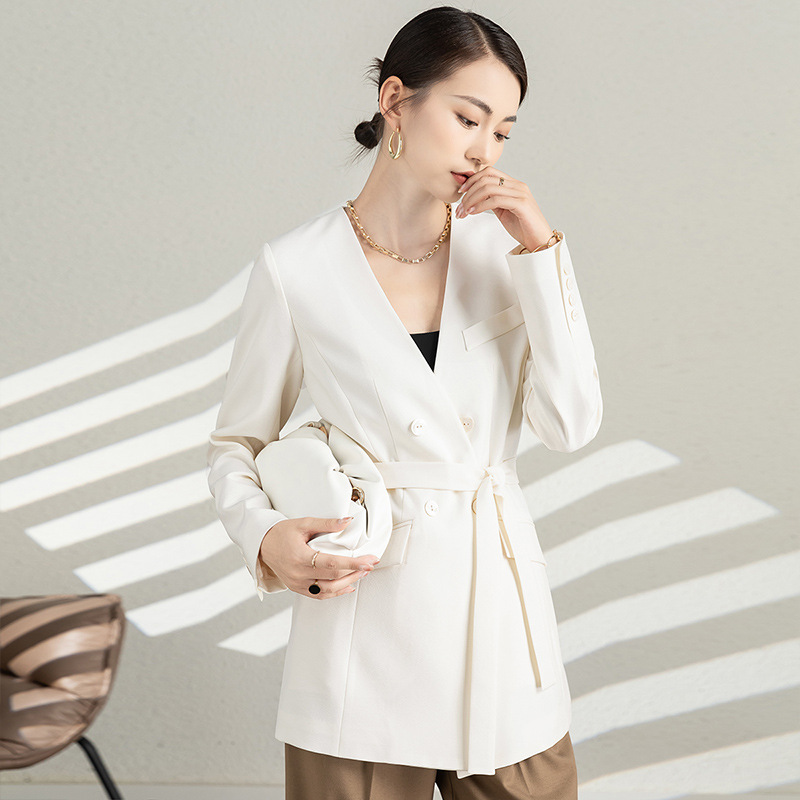 Áo blazer nam cổ chữ V thiết kế dây buộc, chất liệu vân, form slim — Màu Đen (không có cổ áo)