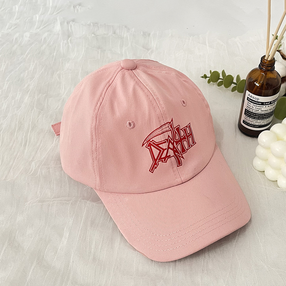 Unisex bonbonfarbene Baseballkappe für Erwachsene mit Joker-Gesicht, kleine Persönlichkeit, Freizeit, Sonnenschutz, Sichel, Wasserzeichen_voghion.com