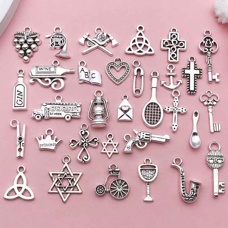 Cross-Border Mixed 30 Antique Silver Zinc Alloy Pendants, Retro DIY Jewelry Accessories, Creative Bracelets, Necklaces, Accessories Pendants