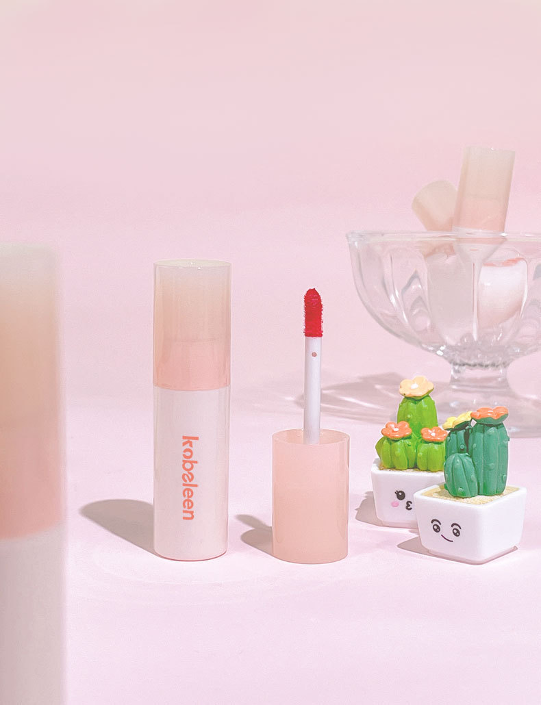 kobeleen's matte Cream Lip Gloss Nude lipstick is an affordable student's everyday natural blush color undefined