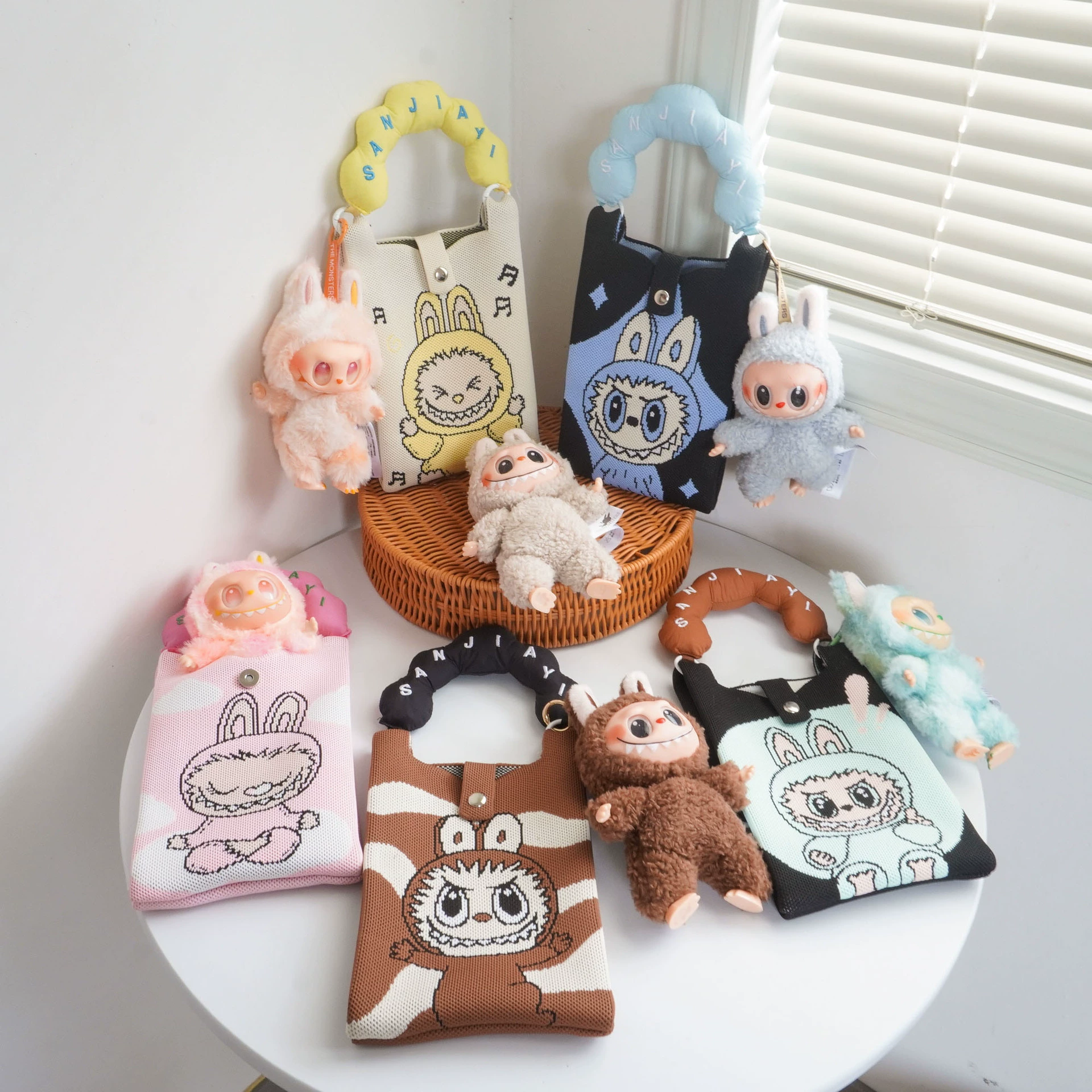 Весна-лето 2025. Сумка для мобильного телефона. Вязаная сумка. Тканая сумка. Женская сумка через плечо. Женская сумка-тоут. Ручная сумка в свежем стиле.