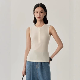 女式针织衫;女式T恤;女式羊毛衫