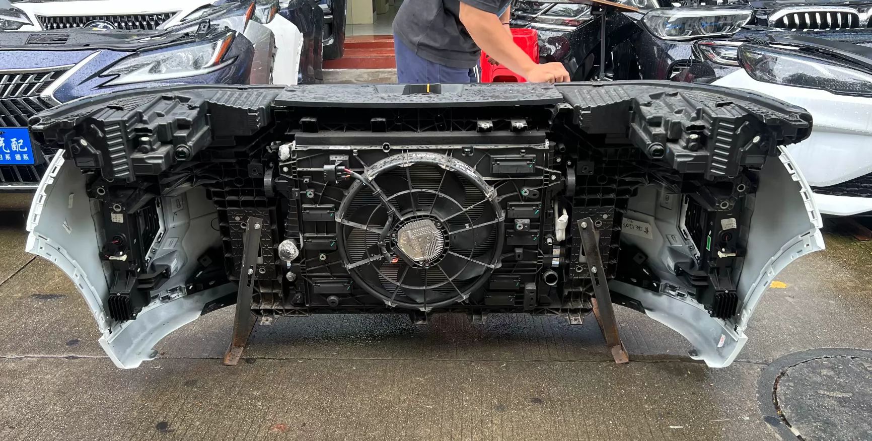 Suitable for Changan Qiyuan Q05: front bumper, front grille, front nose trim, headlights, hood, and fender