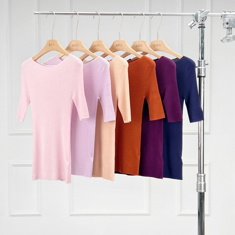 Warren Hailong |   Off-Season Clearance Special Price: German Yangzi Yarn Seamless Wool Crew Neck Short-Sleeve Knit Top.