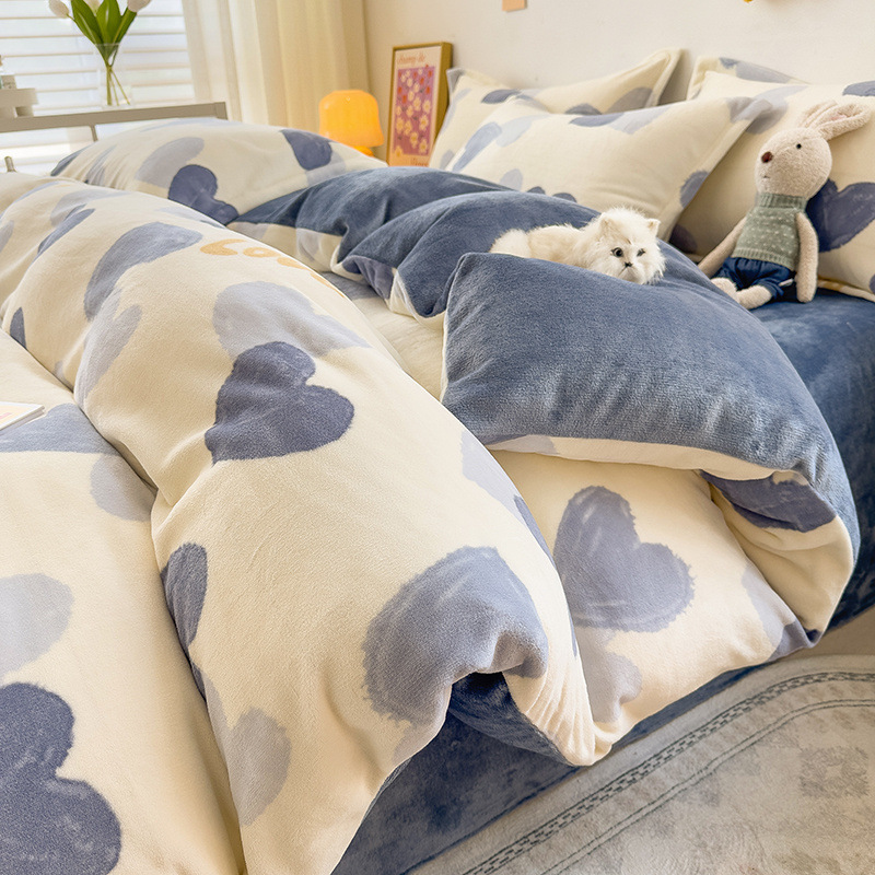 Juego de cuatro piezas de lana de leche de invierno, cama gruesa, sábana de otoño e invierno más funda de edredón de terciopelo, sábana de dormitorio de terciopelo de coral, juego de tres piezas