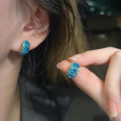 洗練された小さなイヤリング女性の甘い気質韓国系ファッションシンプルな日常通勤高級感耳飾り
