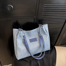 ���Ժ��s�r�г����������μ���ﶬ���¿�Ůʿ����2025�|�����ذ�