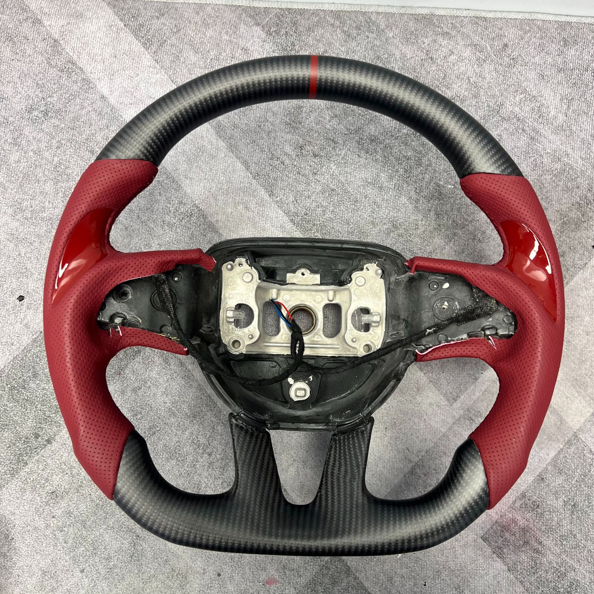 Customized Carbon Fiber Steering Wheel Suitable for Dodge Challenger Srt Dodge Hellcat Charger Modified with Led Lights