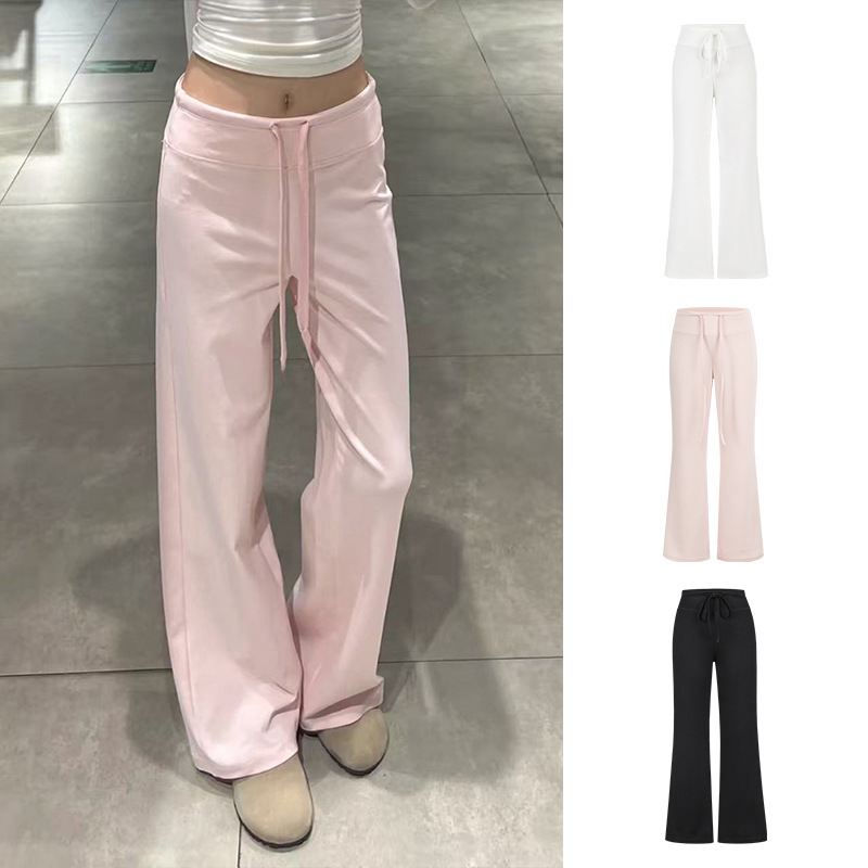 Pink slimming and height-enhancing straight-leg sports pants with a thin, drapey texture and wide legs