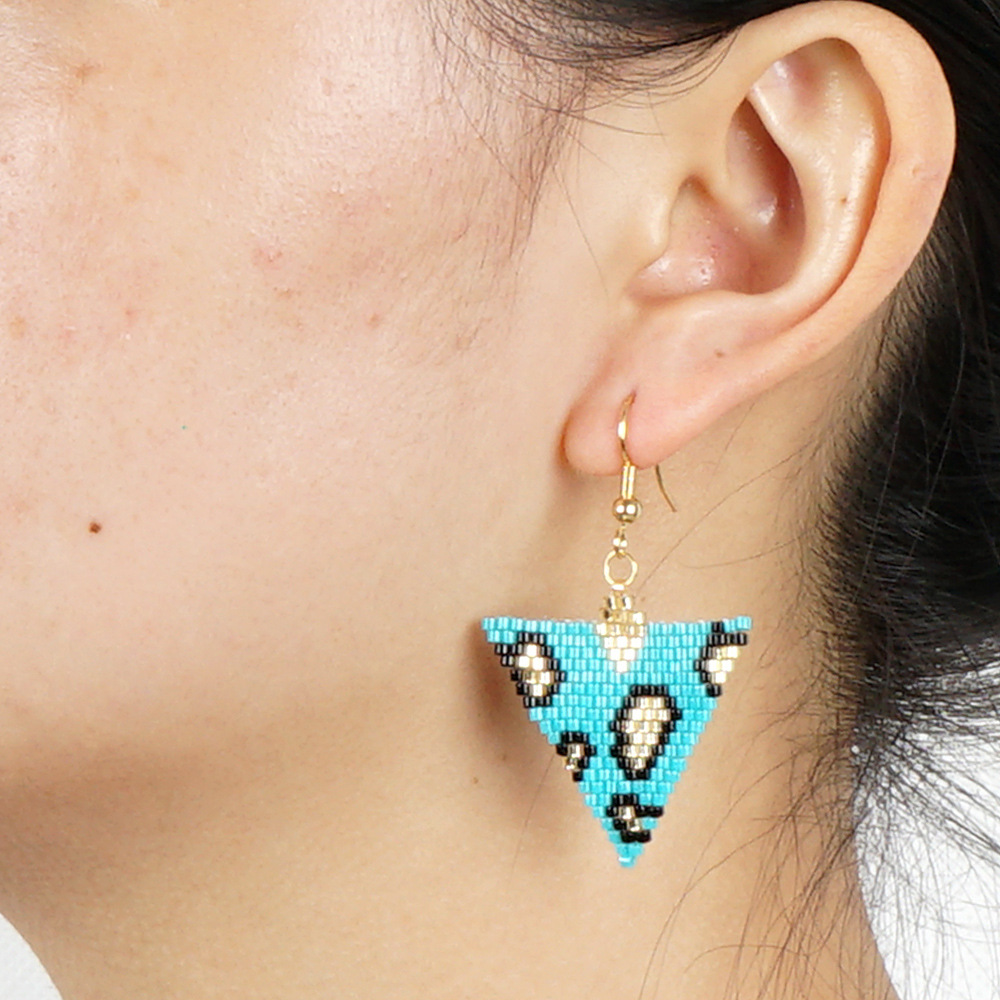 Aretes Tejidos Con Estampado De Leopardo display picture 8