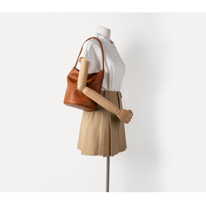 Shoulder Bucket Bag In Soft Leather Large Capacity Handbag_voghion.com