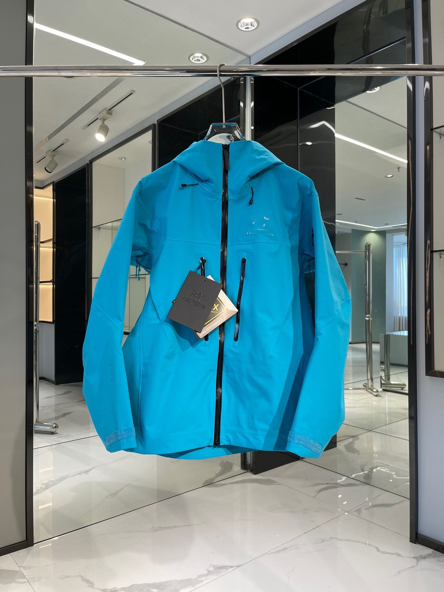 Nuevo tipo de pájaro alfa SV7 al aire libre chaqueta de asalto de cáscara dura a prueba de viento impermeable capuzas para hombres y mujeres