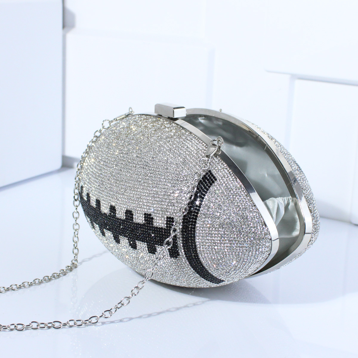 Aangeven Verhelpen Bergkristal Rugby Bergkristal Ovaal Avondtassen display picture 8