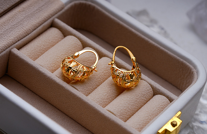 Fashion Geometric Copper Plating Artificial Diamond Earrings 1 Pair