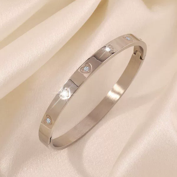 【42】 Six drills of steel love love six diamonds