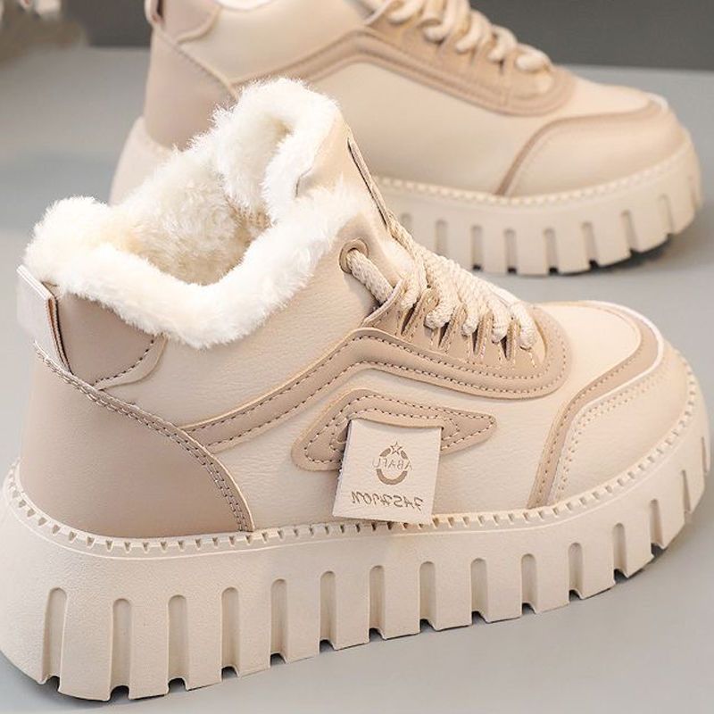 2025 invierno nuevo inches de terciopelo alto zapatos de papá de moda estudiantes pequeños zapatos blancos casuales aumentan la altura de suela gruesa coreana